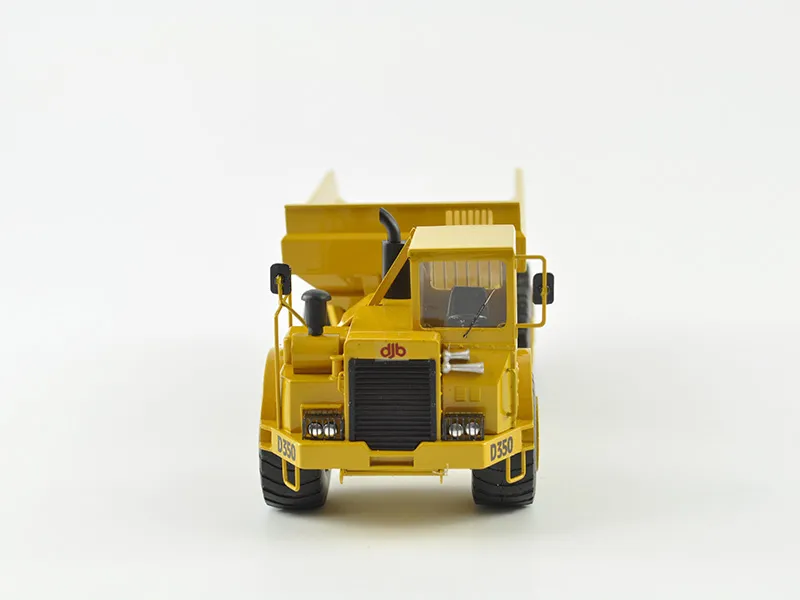 DJB D350 Knikgestuurde dumptruck