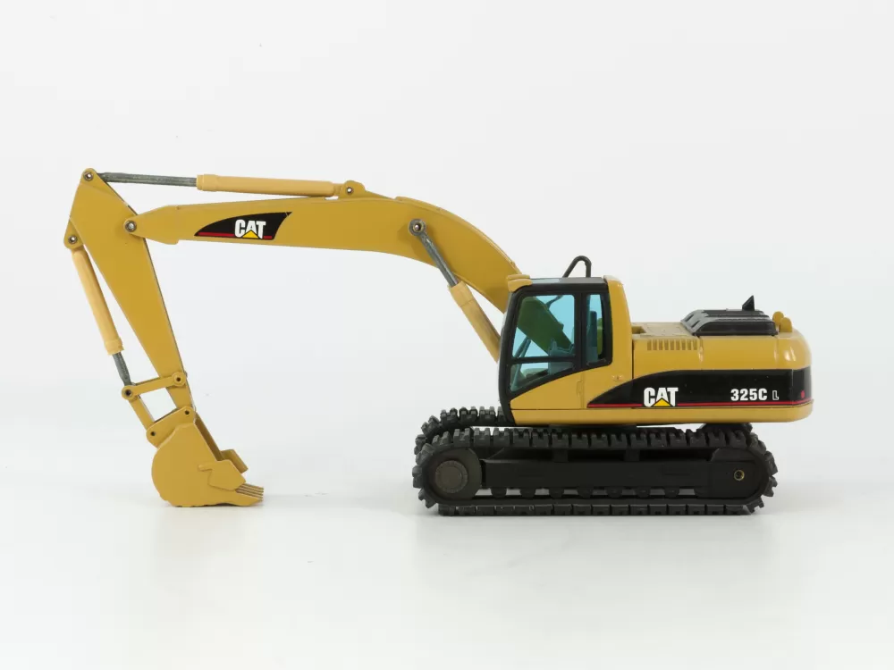 Caterpillar 325C Excavator