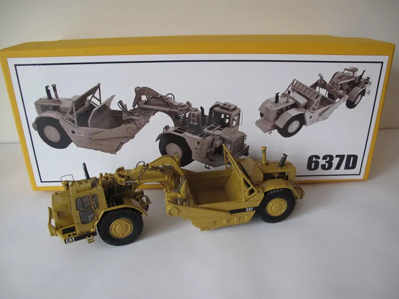 Caterpillar 637D Scraper