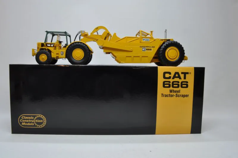 Caterpillar 666 Scraper "McCoy"