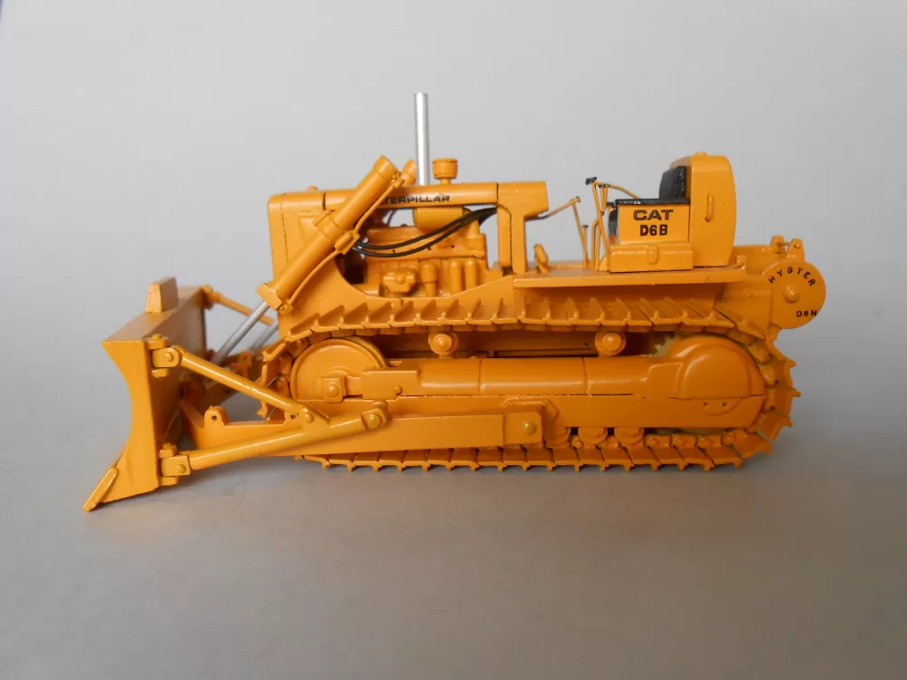 Caterpillar D6B Rupsdozer