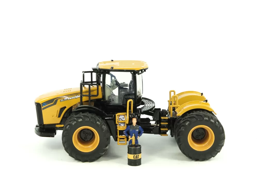 MTS 3630W tractor with 33-38XL Towed Scraper