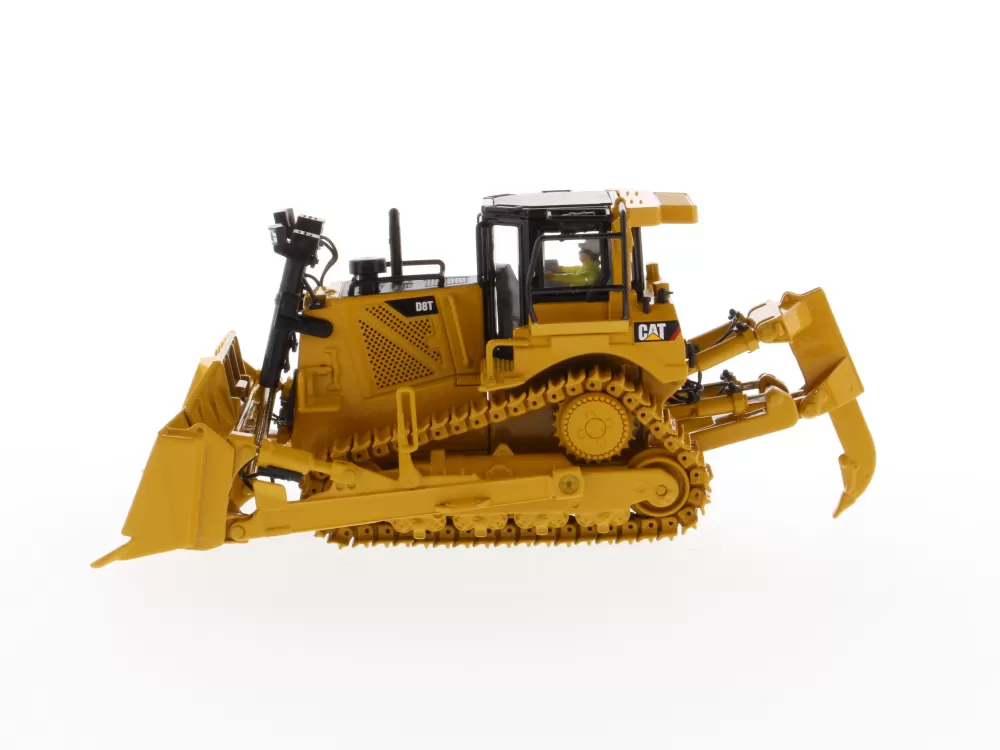 Caterpillar D8T Dozer with 8U Blade