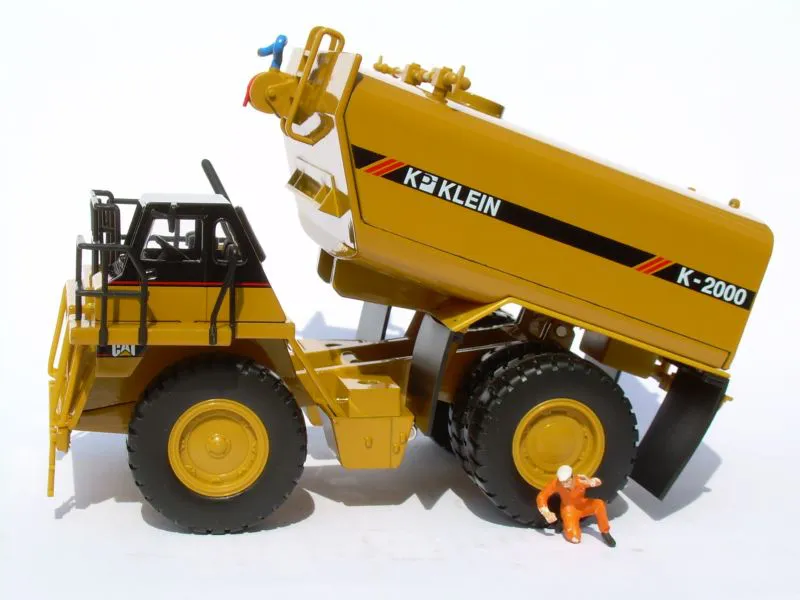 Caterpillar 777D KLEIN K-2000 Water Truck