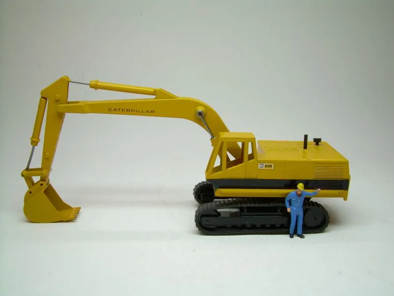 Caterpillar 235 Hydraulic Excavator